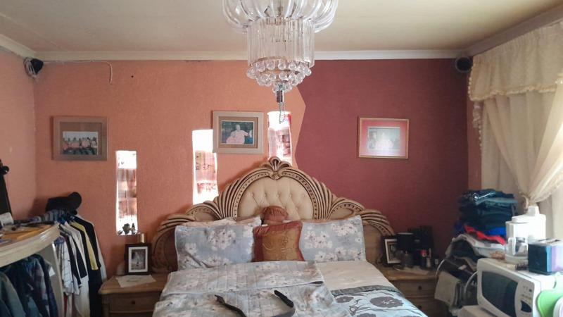 8 Bedroom Property for Sale in Harrismith Free State